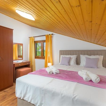 Villa Carla With Private Pool & Kids Playground - Pet Friendly Mutvoran Luaran gambar