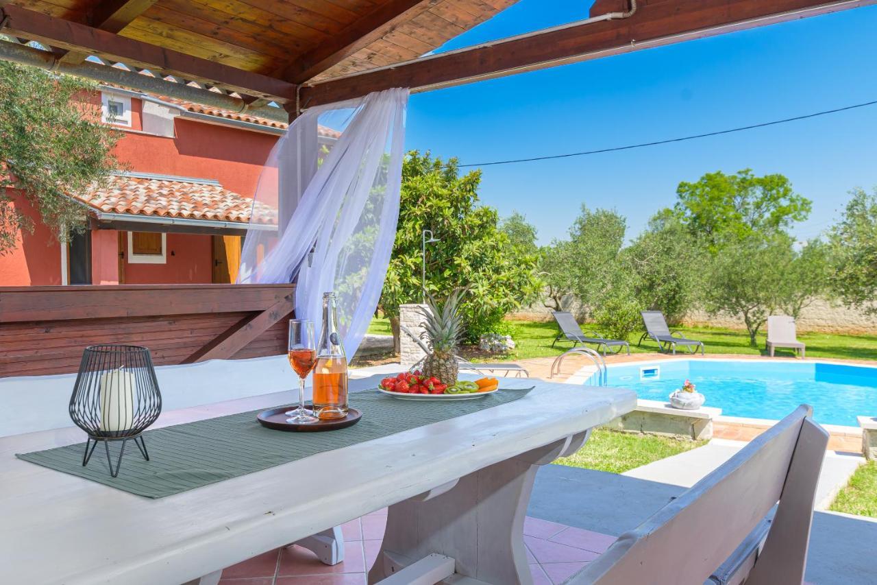 Villa Carla With Private Pool & Kids Playground - Pet Friendly Mutvoran Luaran gambar