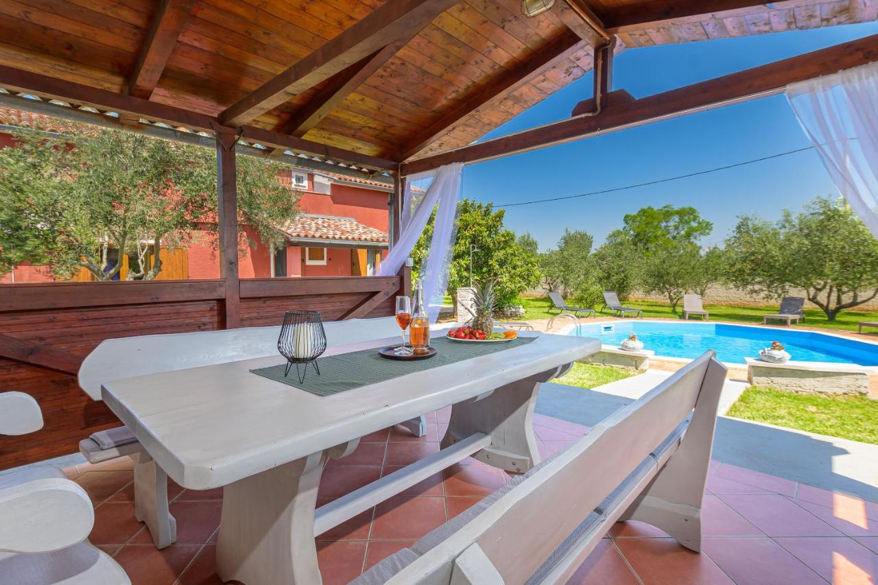 Villa Carla With Private Pool & Kids Playground - Pet Friendly Mutvoran Luaran gambar