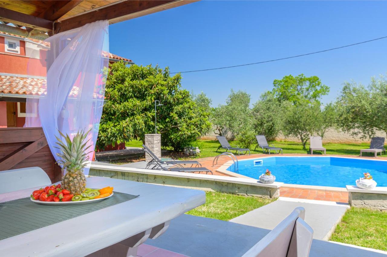Villa Carla With Private Pool & Kids Playground - Pet Friendly Mutvoran Luaran gambar