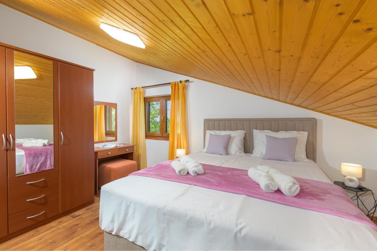 Villa Carla With Private Pool & Kids Playground - Pet Friendly Mutvoran Luaran gambar