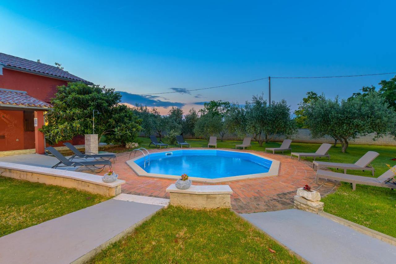 Villa Carla With Private Pool & Kids Playground - Pet Friendly Mutvoran Luaran gambar